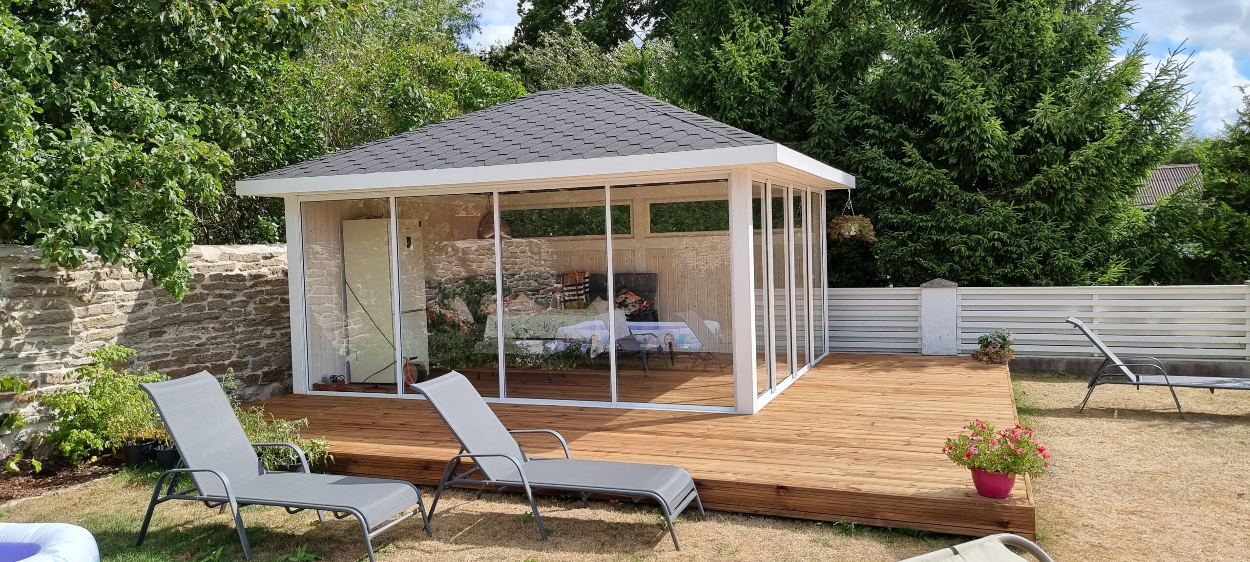 Carport with Terrace
